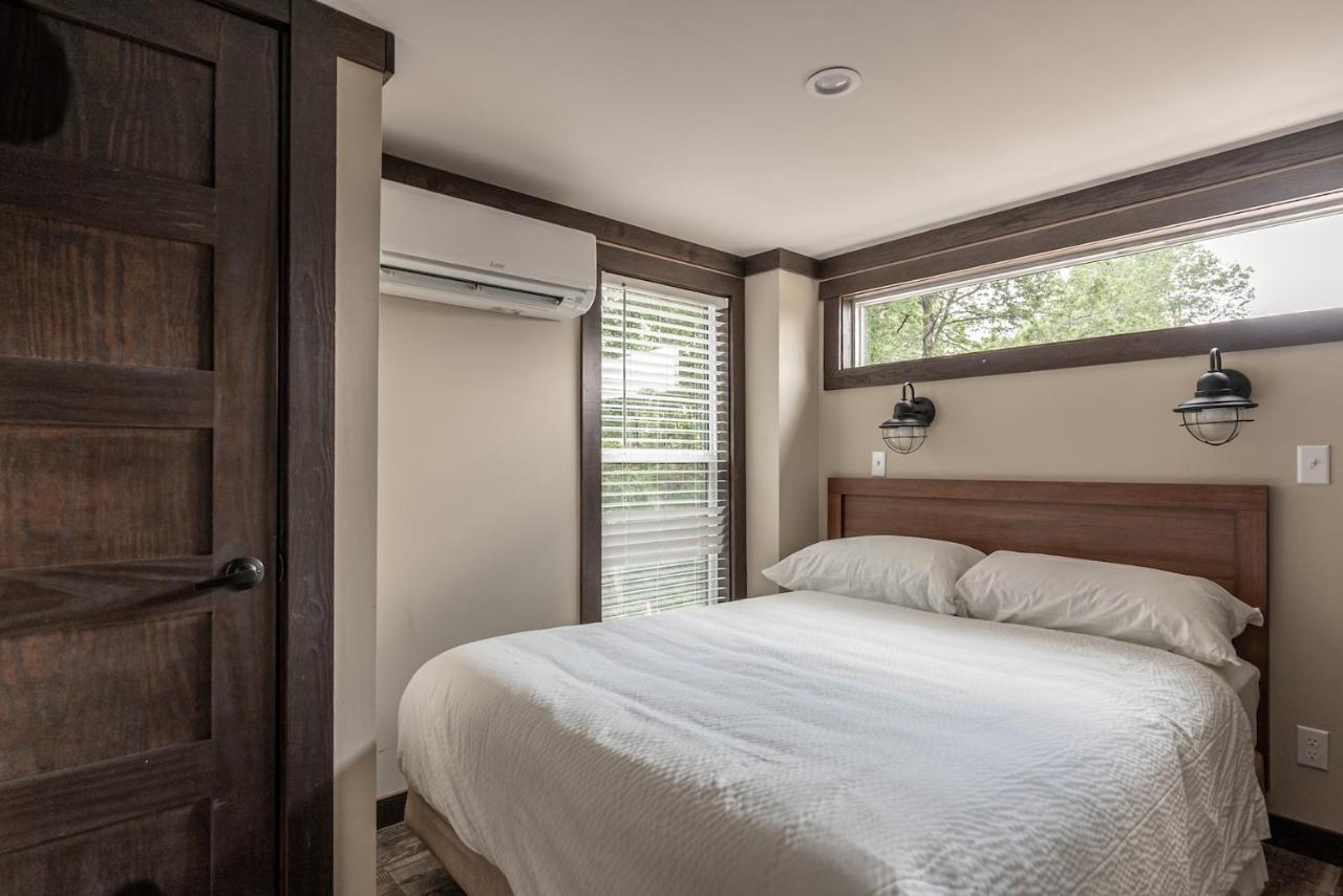 Camp Cedar Hotel Mason Ngoại thất bức ảnh